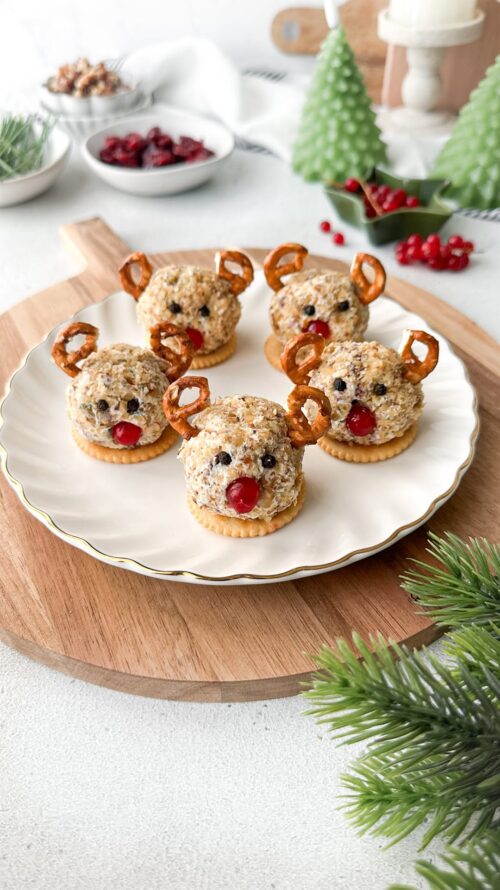 Mini cheeseballs appetizer